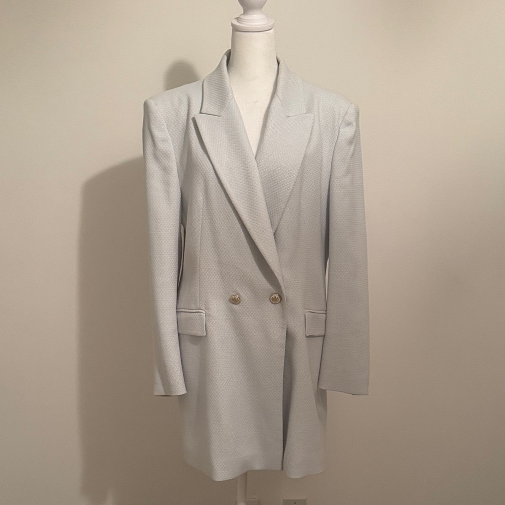 Beautiful Zara light blue blazer.